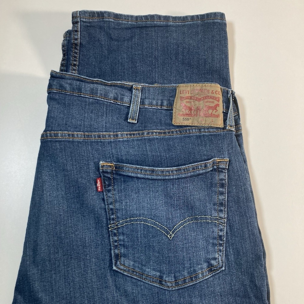 Levi's 559 Jeans 48x29 Blue Relaxed Baggy Denim Faded Whiskers USA (Tag 50x30)